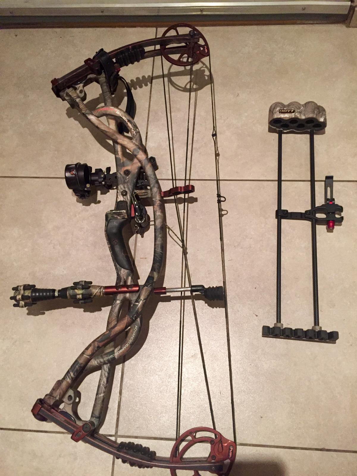 hoyt bow serial number location