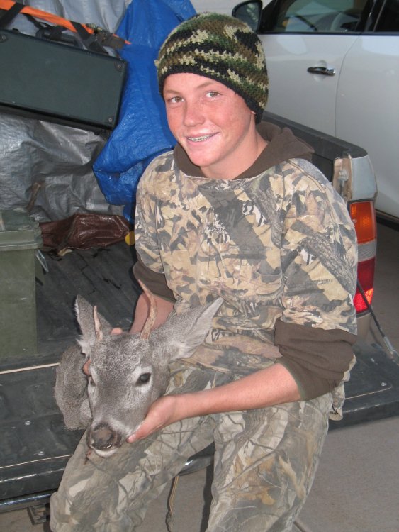 831055359_deerhunt006.thumb.JPG.3347af430068cdf1d26a7d75d398a1f8.JPG