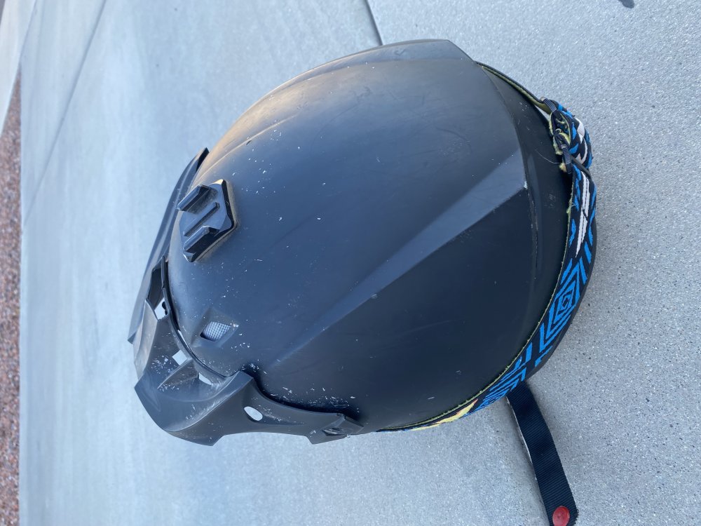 Helmet 3.jpg