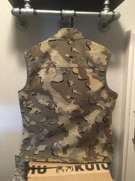 kuiu vest 4.jpg